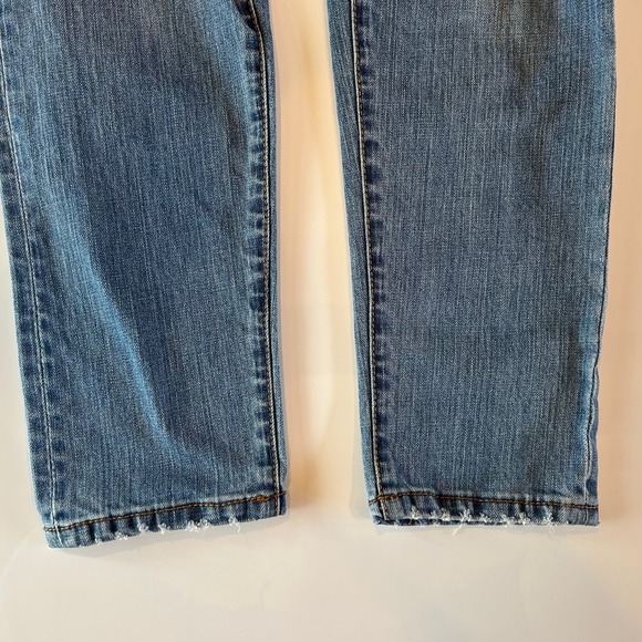 DSTLD | High Waisted Distressed Knees Mom Jeans, Medium Wash Size 28x30 Womens - Picture 9 of 12